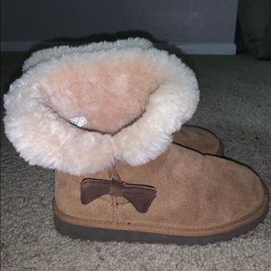 UGG Boots Minis with bows